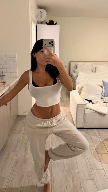Full leaked Liyamizrahii page private photo