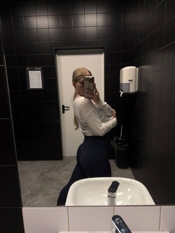 Full leaked Liyastar private photo