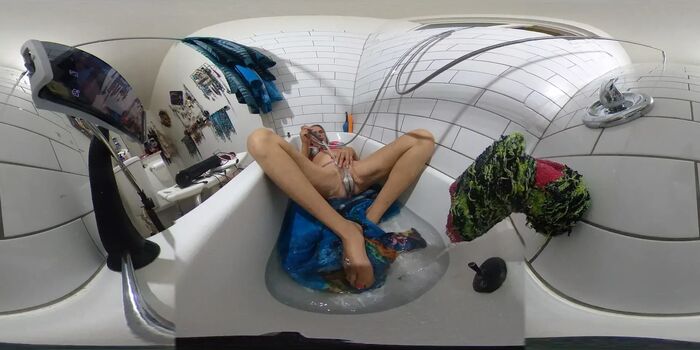 Full leaked Liz young private photo
