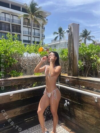 Full leaked Lizelle pear private photo