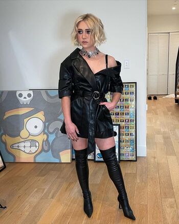 Full leaked Lizze broadway private onlyfans photo