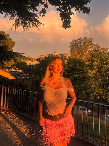 Full leaked Lizzie quinn private photo