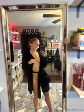 Full leaked Lizzieconrad private photo