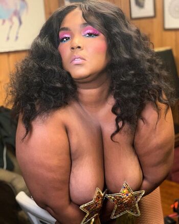 Full leaked Lizzo private onlyfans photo
