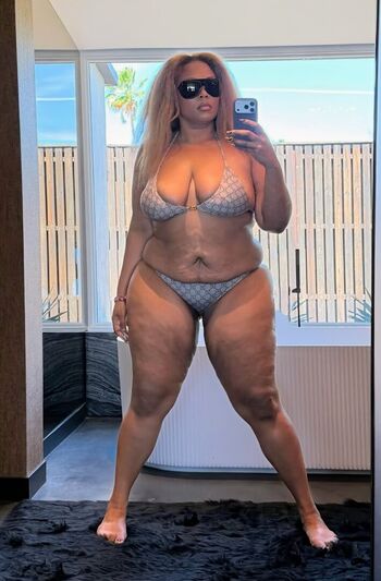Full leaked Lizzo private onlyfans photo