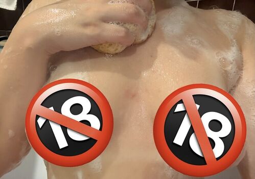 Full leaked Lizzybiker private photo