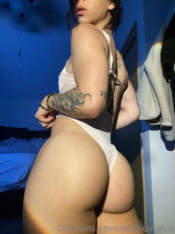 Full leaked Lizzysnyder private photo