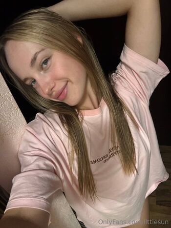 Full leaked Llttlesun private onlyfans photo