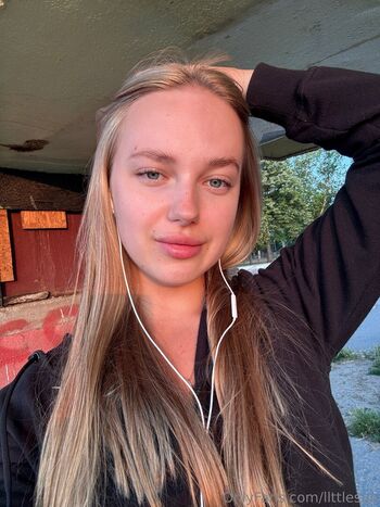 Full leaked Llttlesun private onlyfans photo