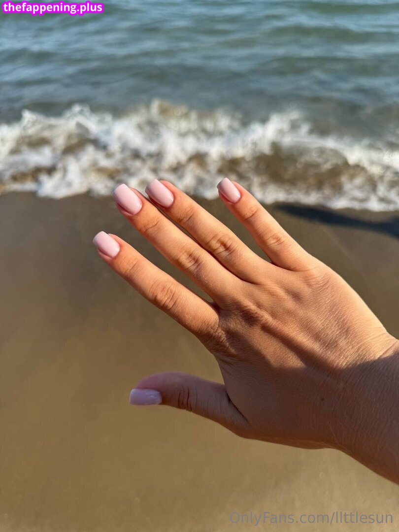 llttlesun Φωτογραφία Γυμνών OnlyFans #17