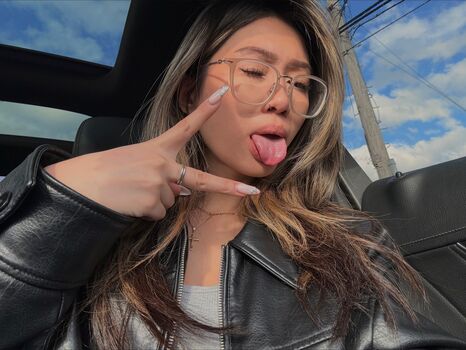 Full leaked Lluvfifii private photo