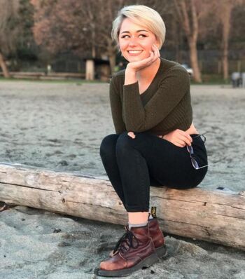 Full leaked Localgal page private photo