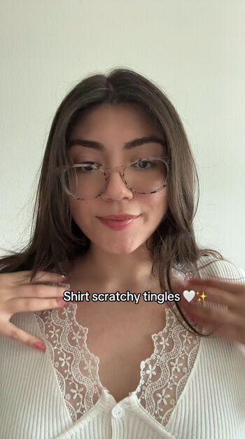 Full leaked Lofiluvasmr private photo