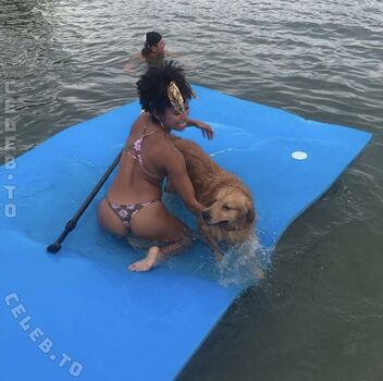 Full leaked Logan browning page private photo