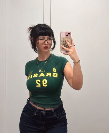 Full leaked Lois dbt private photo