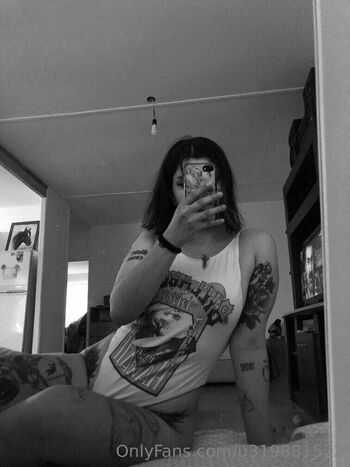 lola_deinnn