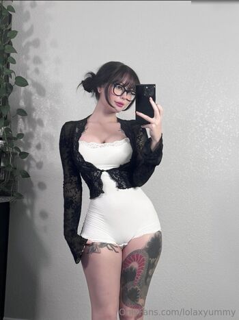 Lola Goth