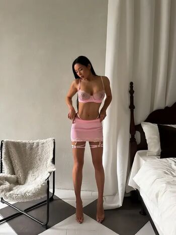 Full leaked Lola kimchi private photo