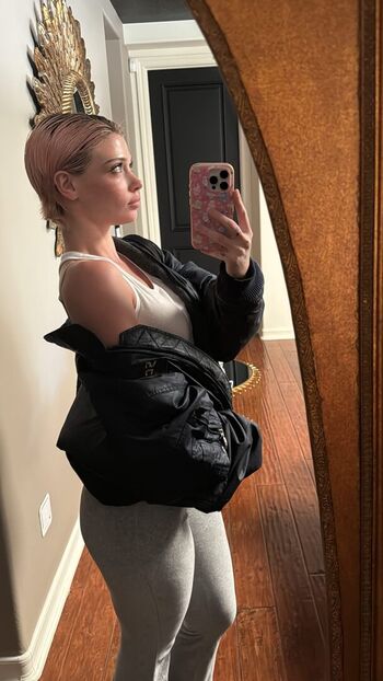 Full leaked Lola visage private onlyfans photo