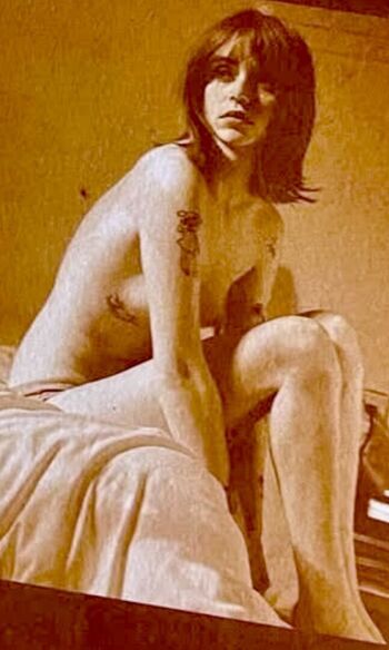 Full leaked Lolabllue private onlyfans photo