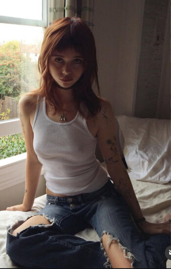 Full leaked Lolabllue private onlyfans photo