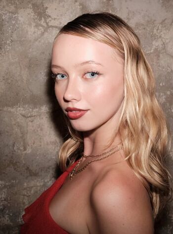 Full leaked Lolaclark private photo