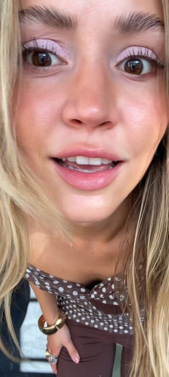 Full leaked Lollyzlexi private onlyfans photo