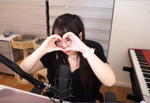 Full leaked Lolnatsumiii page private photo