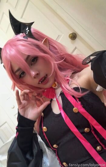 Full leaked Lolyomie page private photo