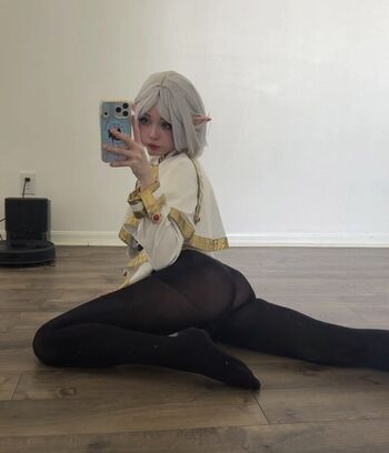 Full leaked Lolyomie private photo