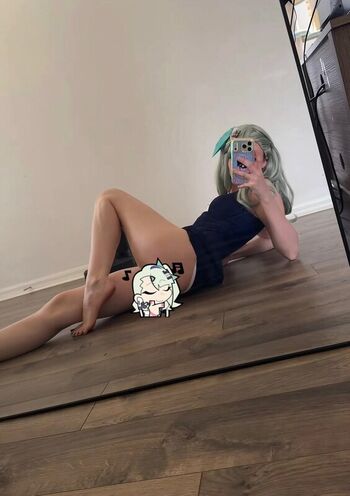 Full leaked Lolyomie private photo