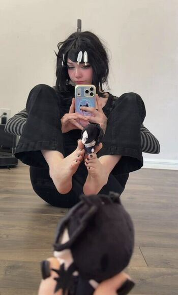 Full leaked Lolyomie private photo