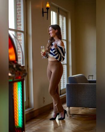 Lonneke Van Der Veen