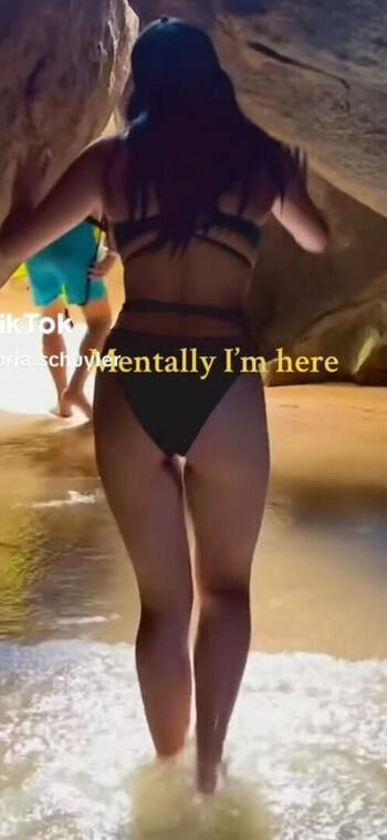 Full leaked Looksbyvee page private onlyfans photo