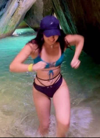 Full leaked Looksbyvee private onlyfans photo