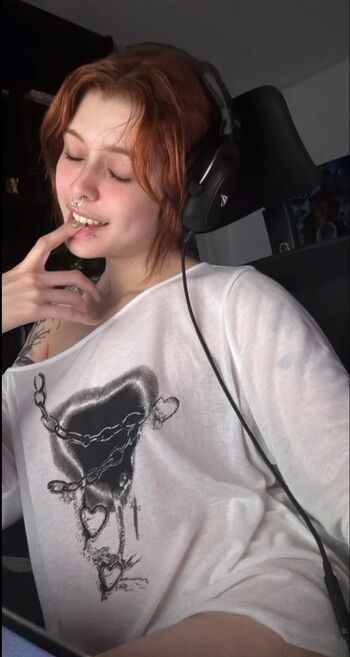 Full leaked Loopsie private onlyfans photo