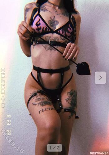 Full leaked Loranzki private onlyfans photo