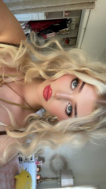 Full leaked Loren gray page private onlyfans photo