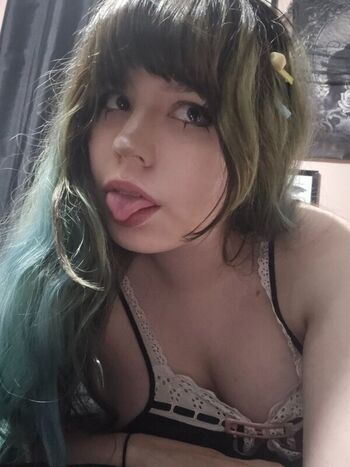 Full leaked Loserbunni private photo