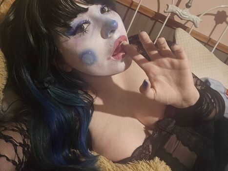 Full leaked Loserbunni private photo
