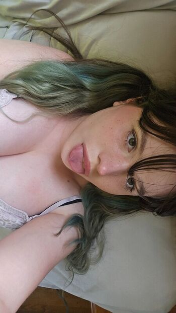 Full leaked Loserbunni private photo