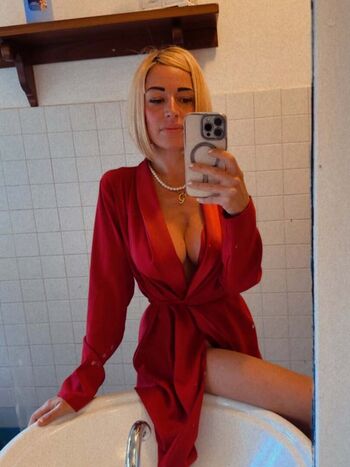 Full leaked Lottie gio page private photo