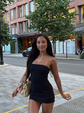 Full leaked Lottie hutton private photo