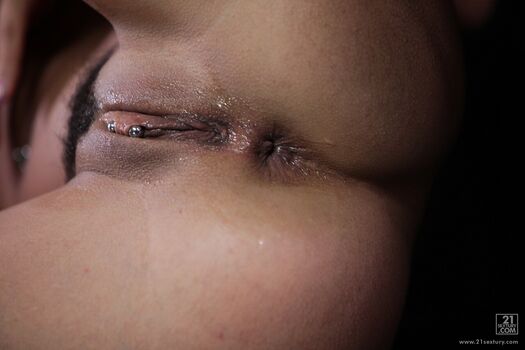 Full leaked Lou charmelle page private onlyfans photo