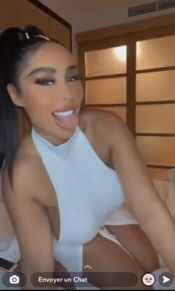Full leaked Loubna private photo