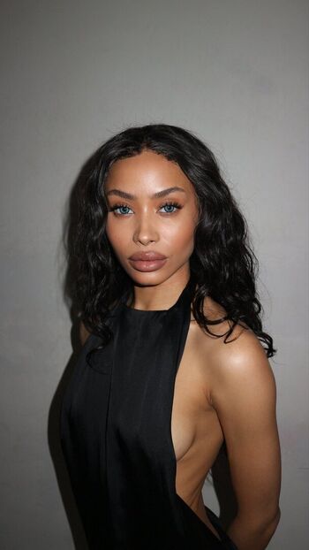 Full leaked Louisa ama private onlyfans photo