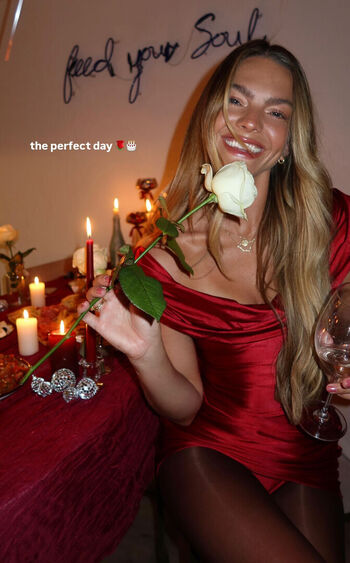 Full leaked Louisa johnson private onlyfans photo