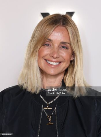 Full leaked Louise redknapp private photo