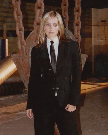 Full leaked Louise redknapp private photo