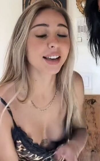 Full leaked Louisergt private onlyfans photo